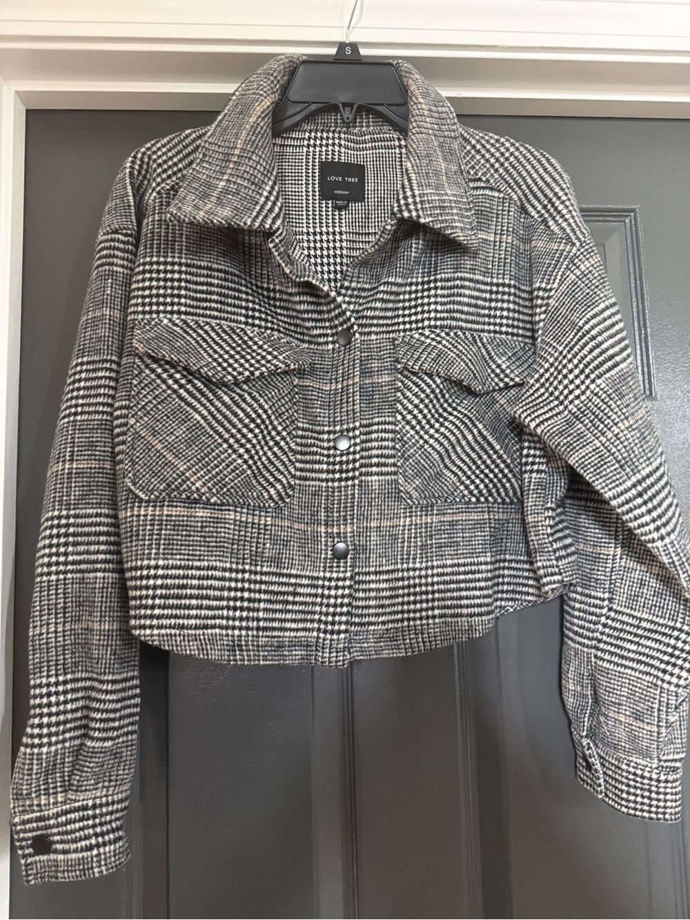 Love Tree Black & White Plaid Cropped Shacket